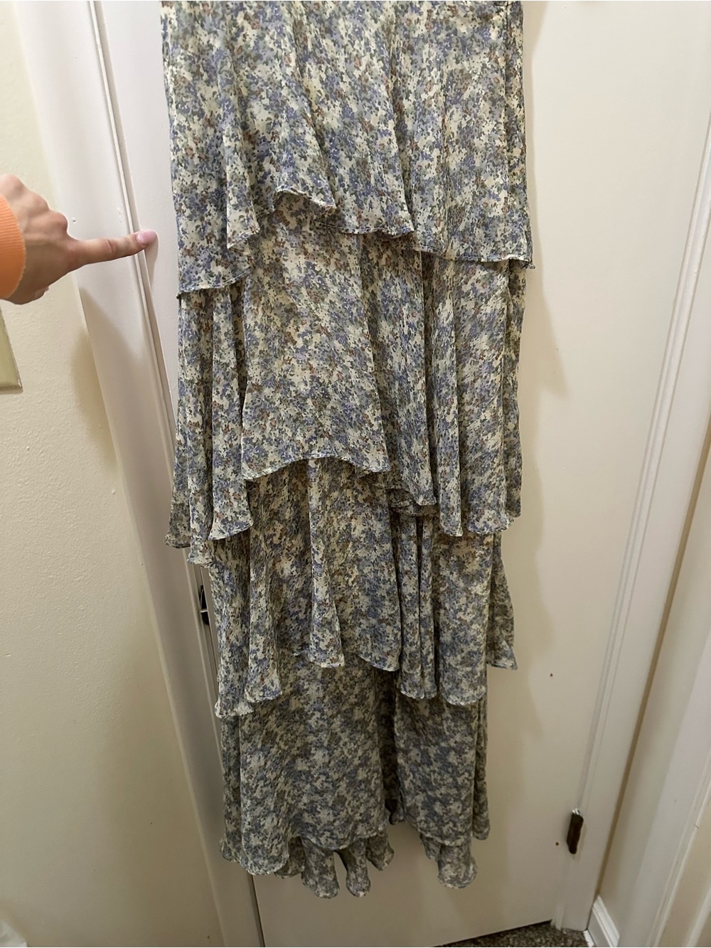 ASTR The Label Tayla Tiered Maxi Dress - Picture 4 of 6